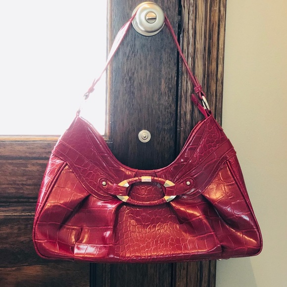 Red alligator purse - Picture 1 of 5